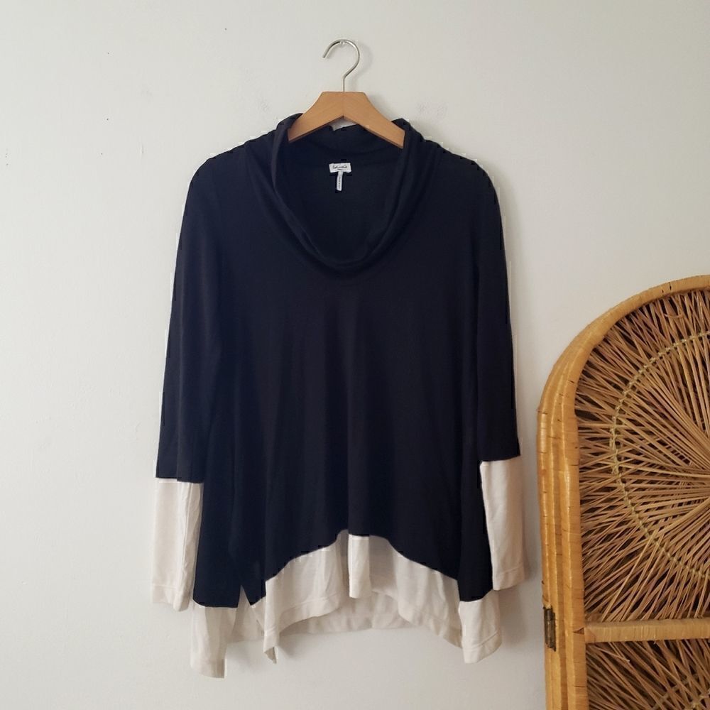 Splendid Cowl Neck Black and White Top S